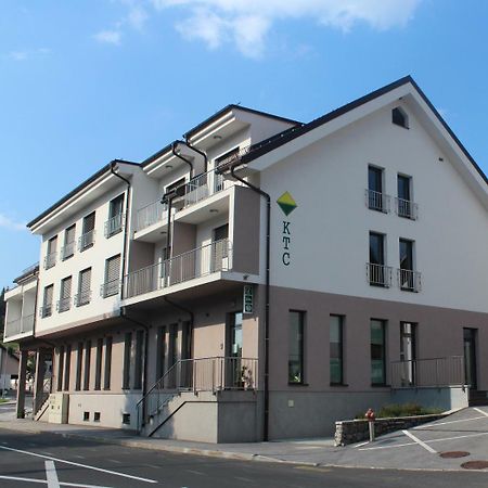 Hotel Oskar Hrib-Loski Potok Eksteriør bilde